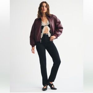 Abercrombie & Fitch The ‘90s Straight Ultra High Rise, Black Jeans, 10s